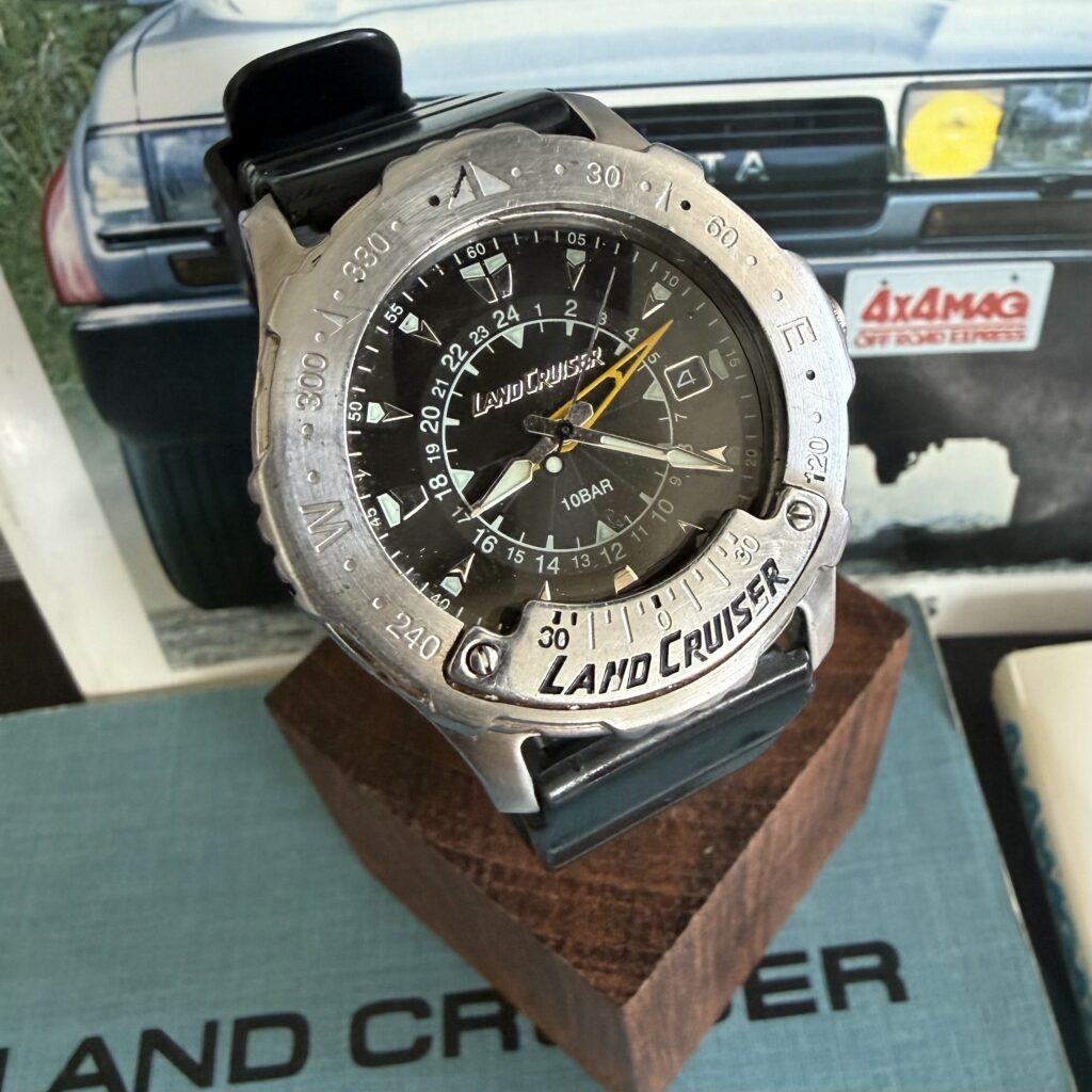 LC007 01 black dial 3